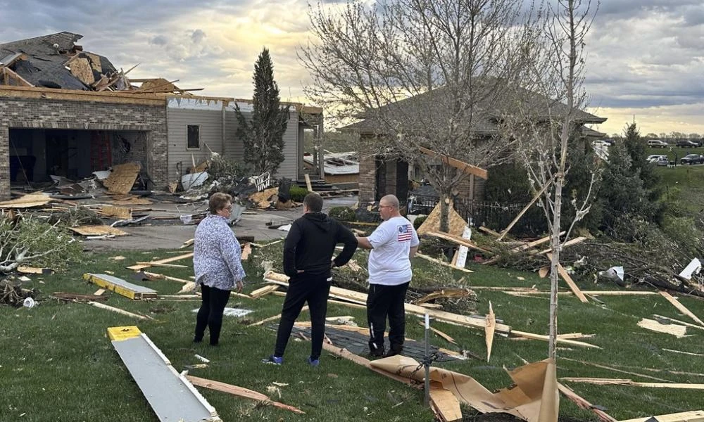 Τουλάχιστον 21 νεκροί από ανεμοστρόβιλους σε Τέξας, Αρκάνσας, Οκλαχόμα και Κεντάκι – Βιβλικές καταστροφές και χιλιάδες χωρίς ρεύμα